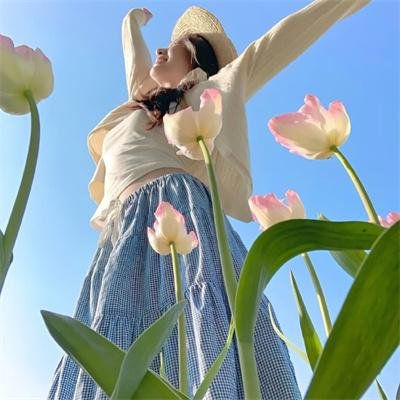 生活艰难所以快乐